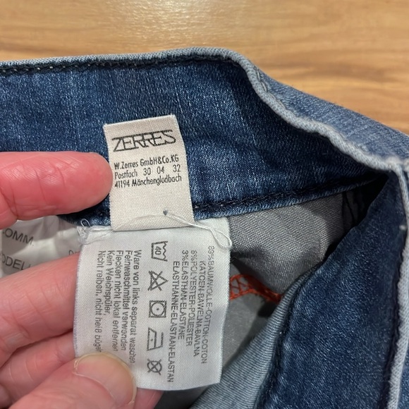 Sensational Jeans by Zerres. Stretch, straight leg - Picture 7 of 8